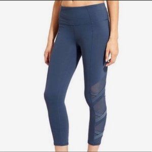 Athleta Chaturanga Capris, size M